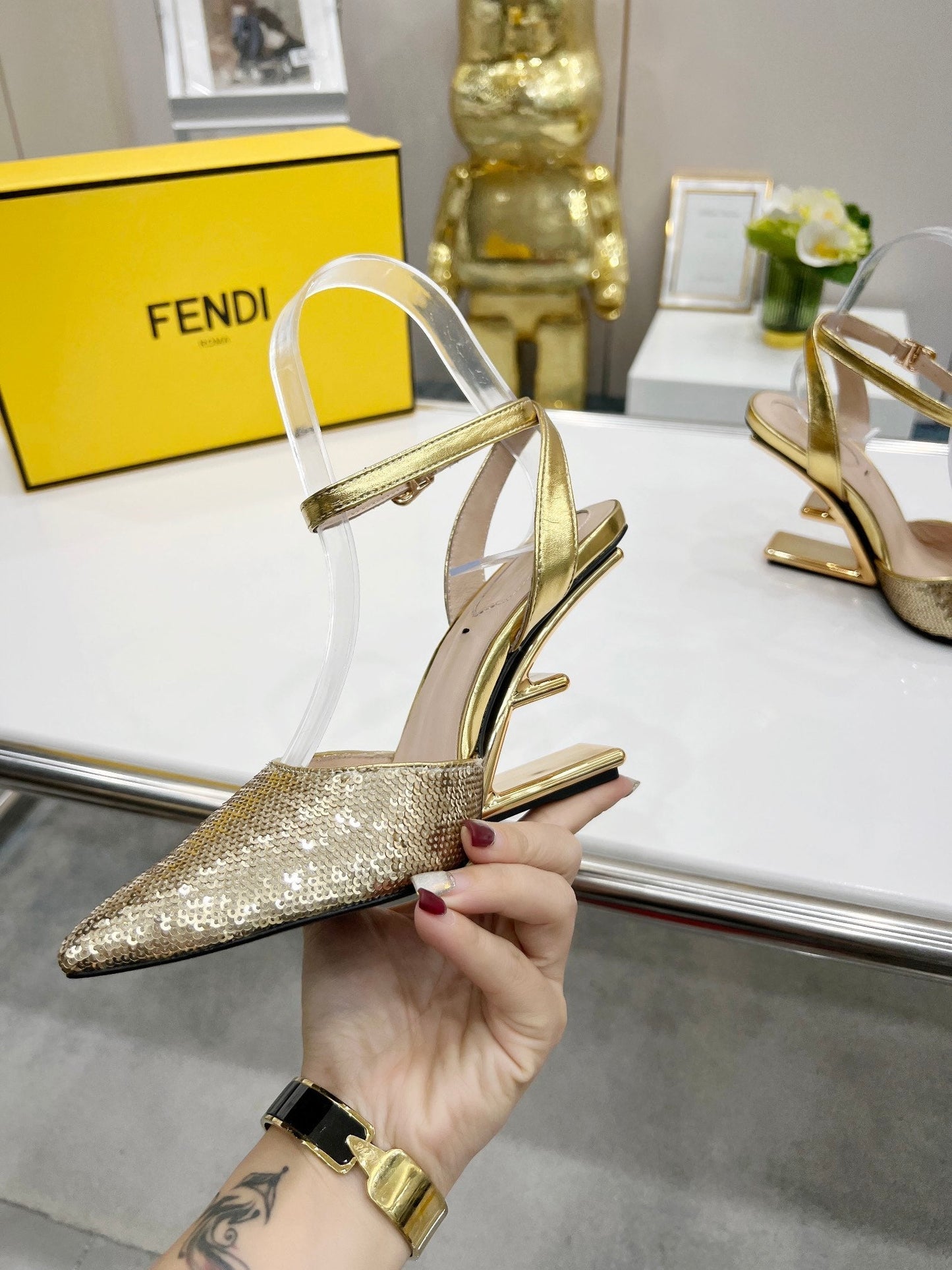 Luxury Shoes - FED - 694