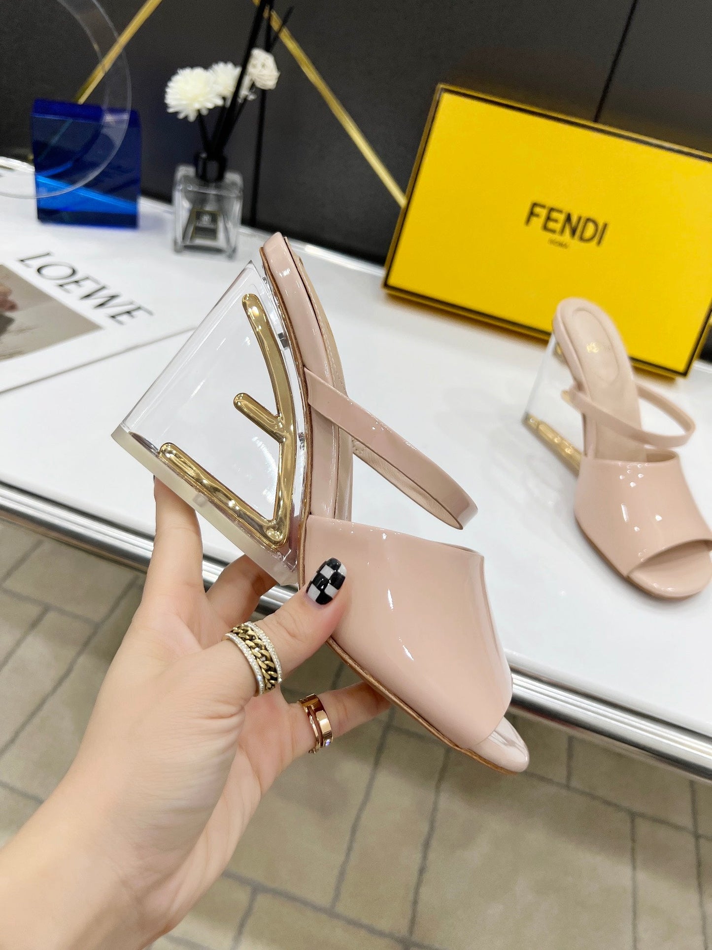 Luxury Shoes - FED - 687