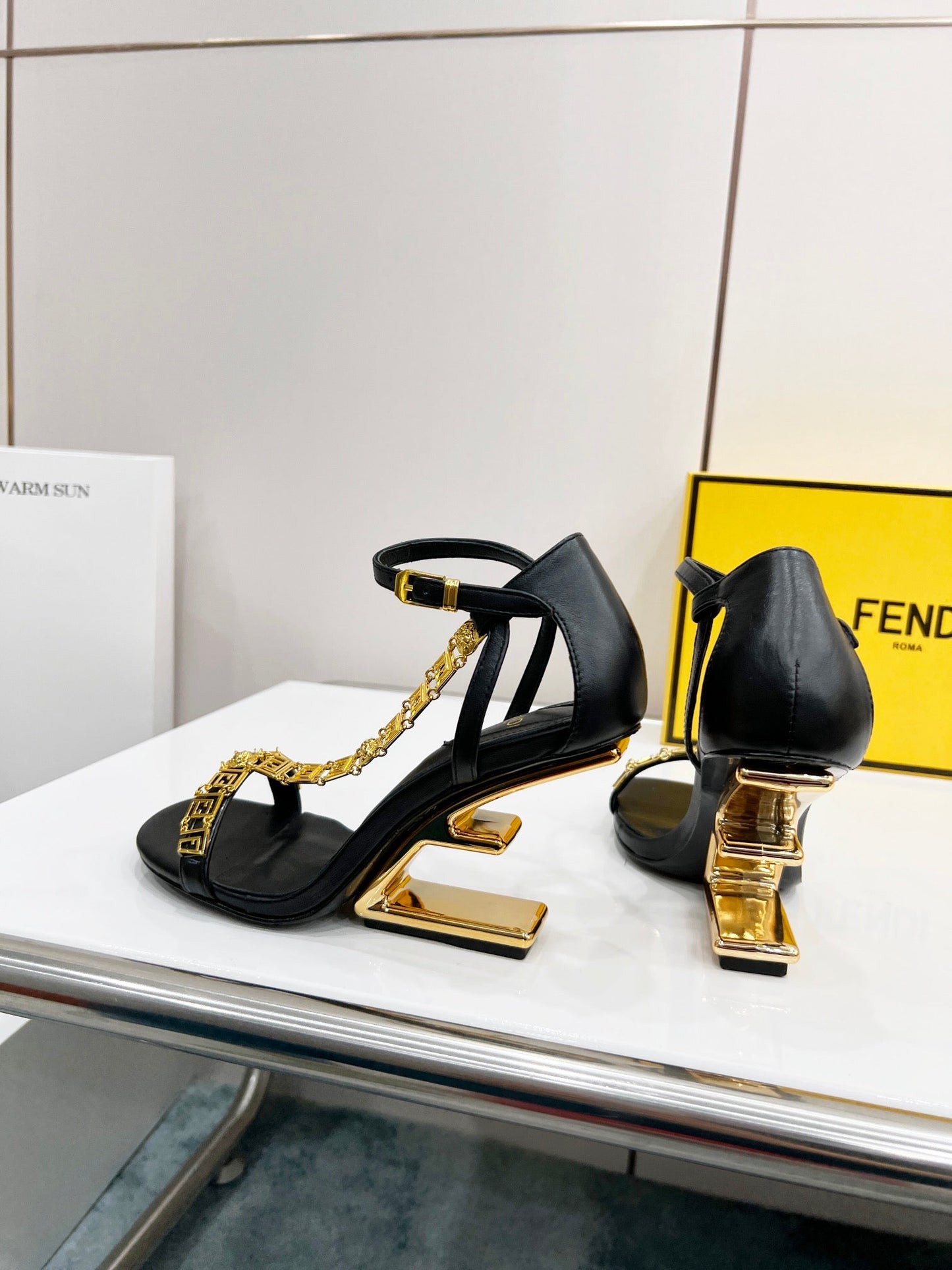 Luxury Shoes - FED - 679