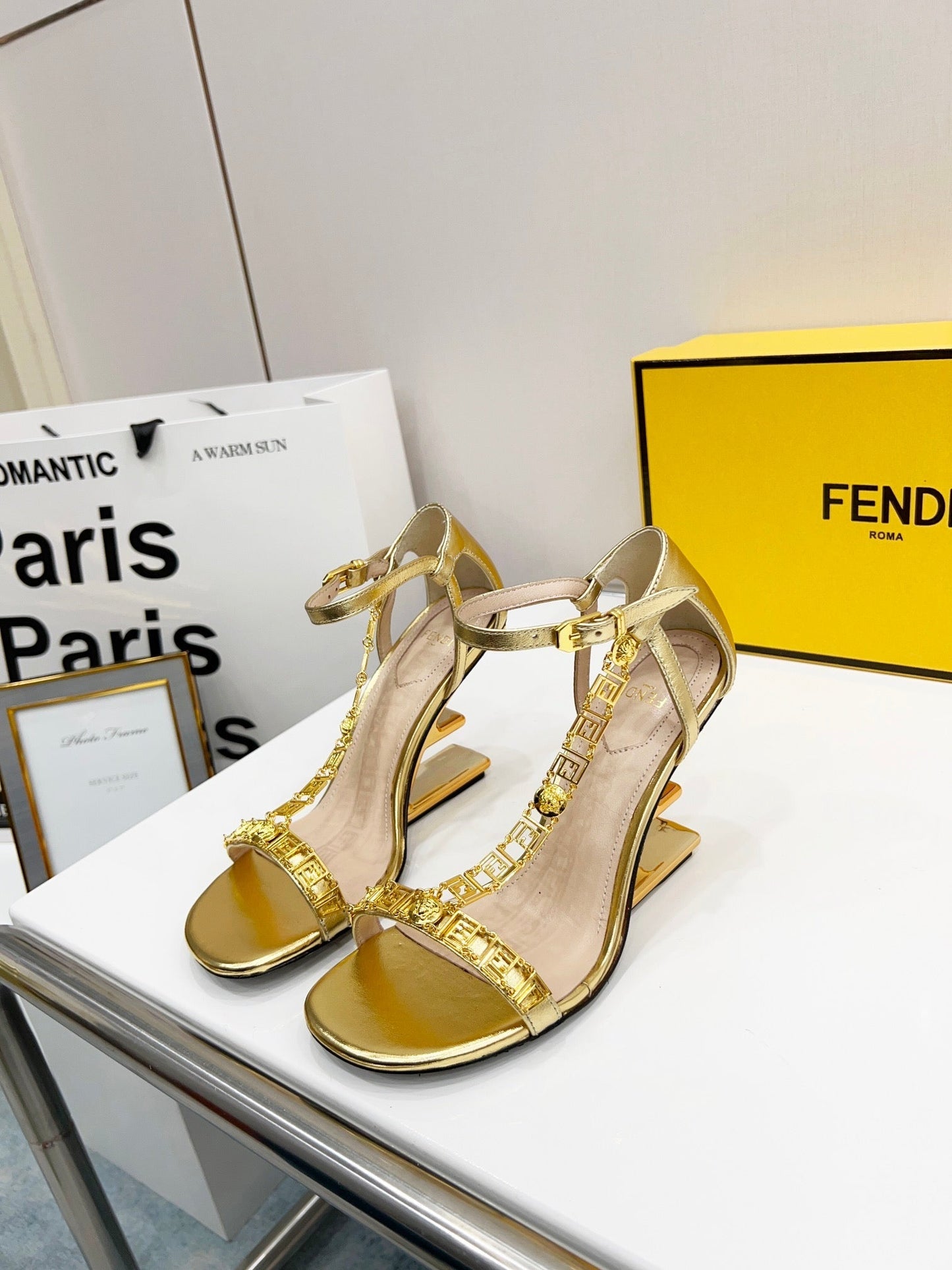 Luxury Shoes - FED - 678