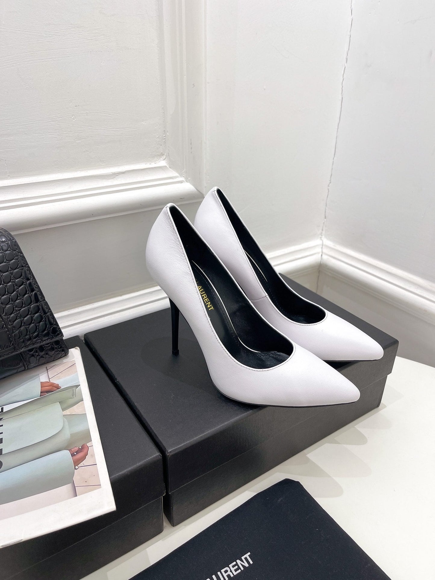 Luxury Shoes Sandals - SL - 520
