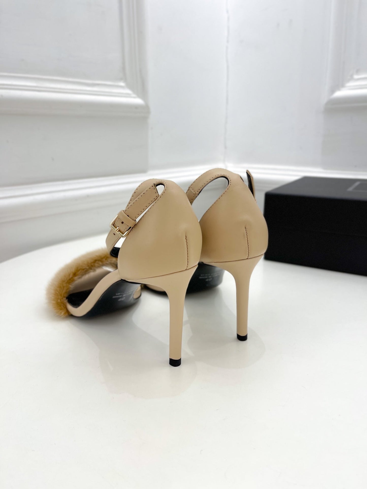 Luxury Shoes Sandals - SL - 526