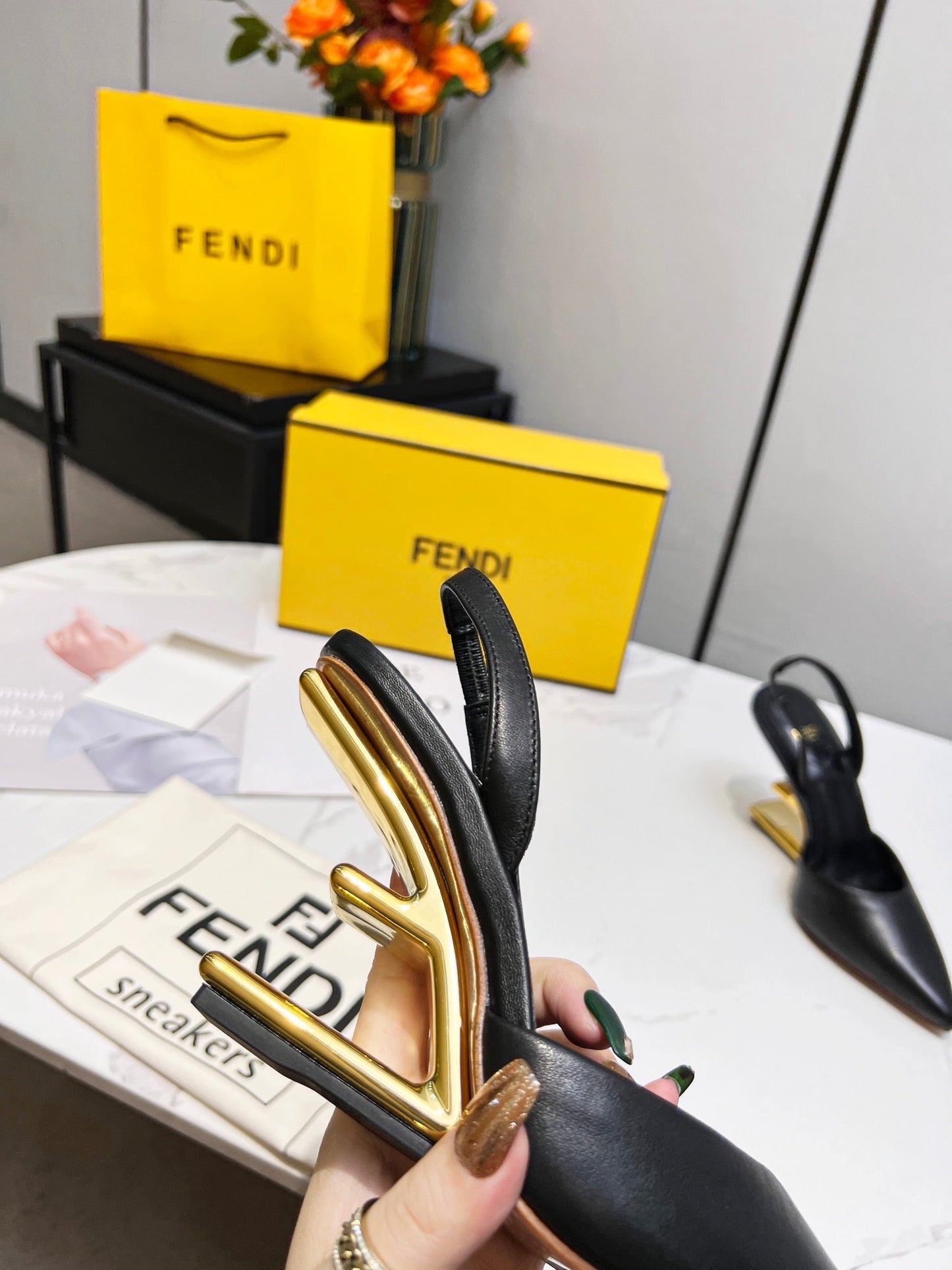 Luxury Shoes - FED - 404