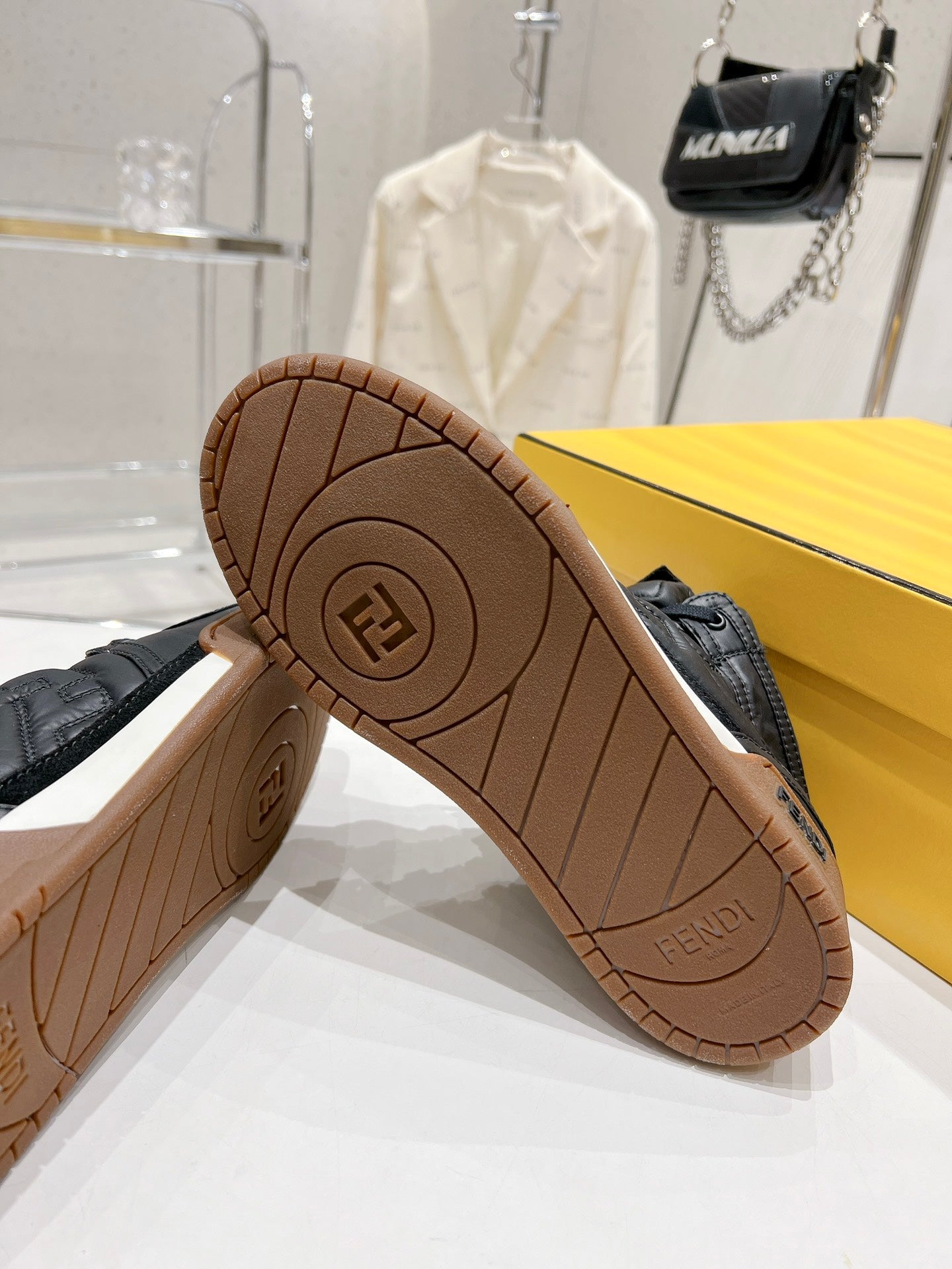 Luxury Shoes - FED - 251