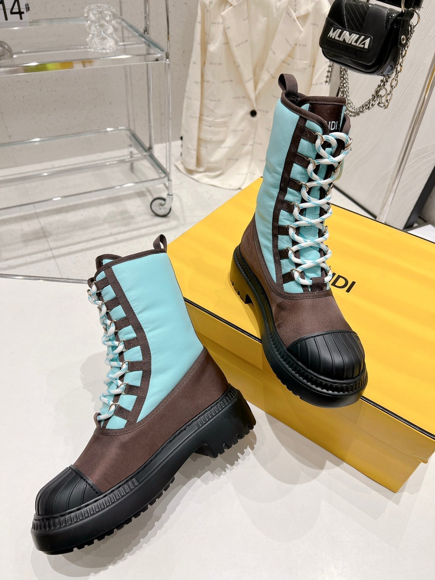 Luxury Shoes - FED - 241