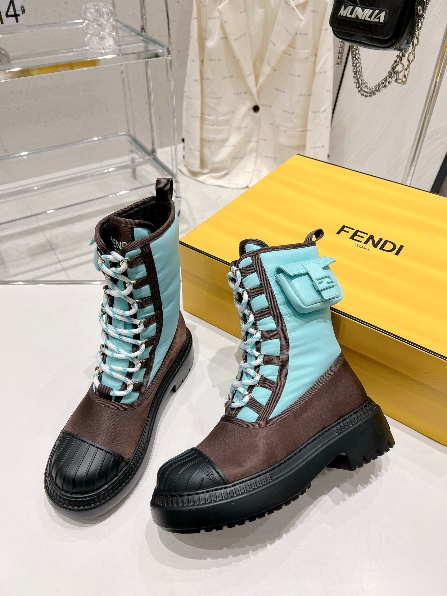 Luxury Shoes - FED - 241