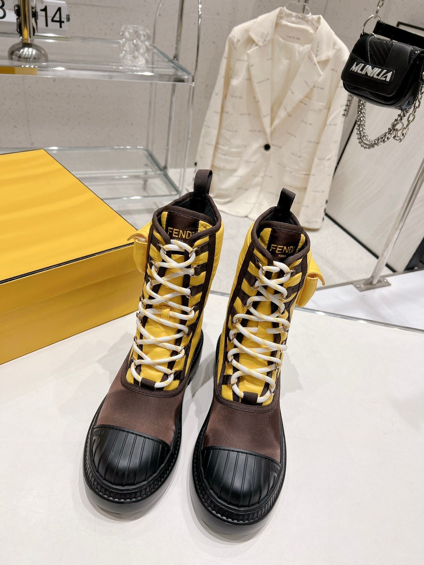 Luxury Shoes - FED - 242