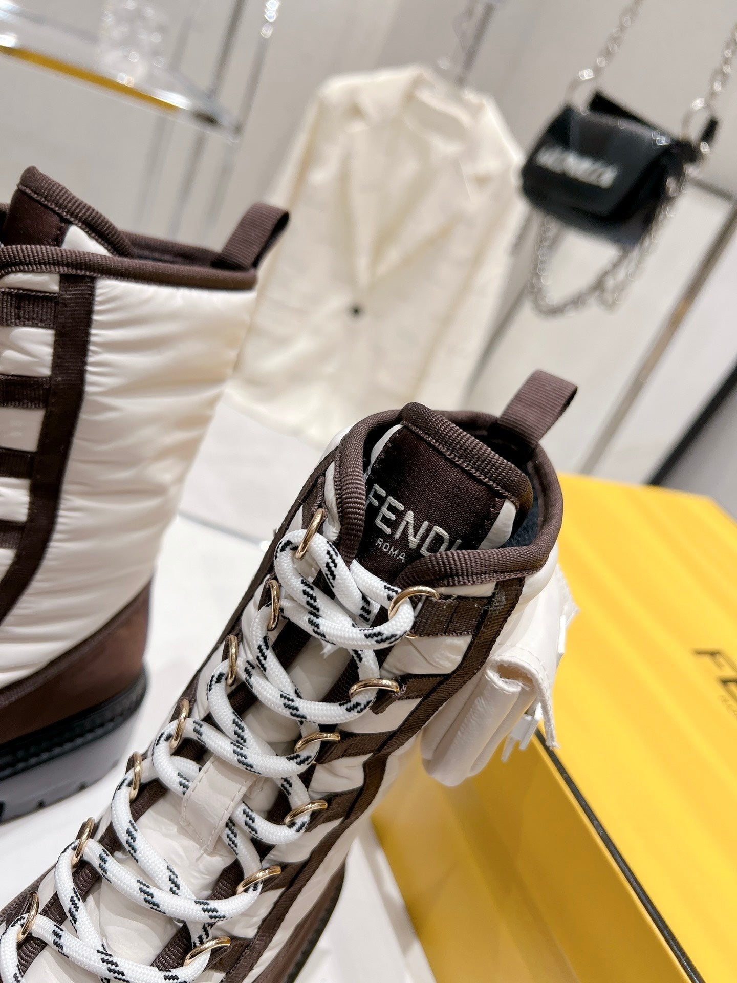 Luxury Shoes - FED - 243