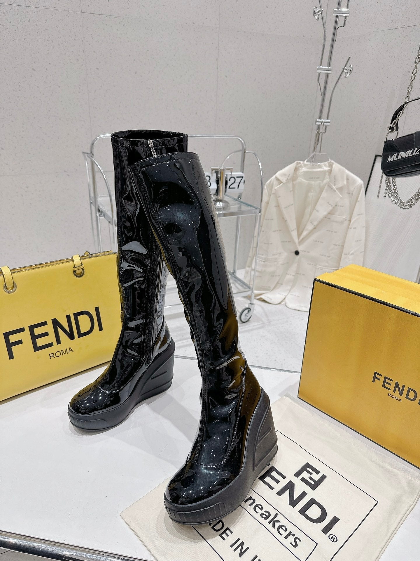 Luxury Shoes - FED - 127