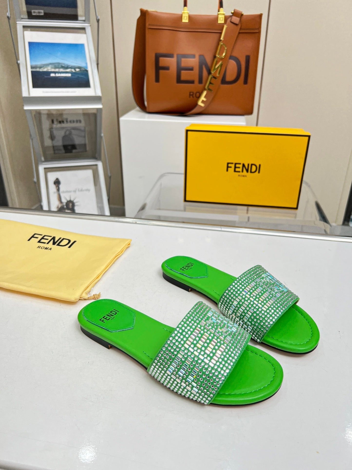 Luxury Shoes - FED - 072