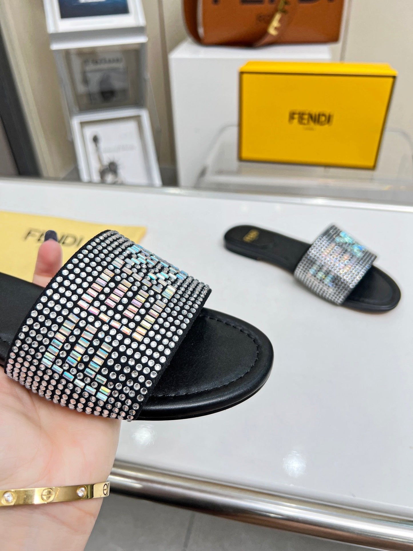 Luxury Shoes - FED - 071