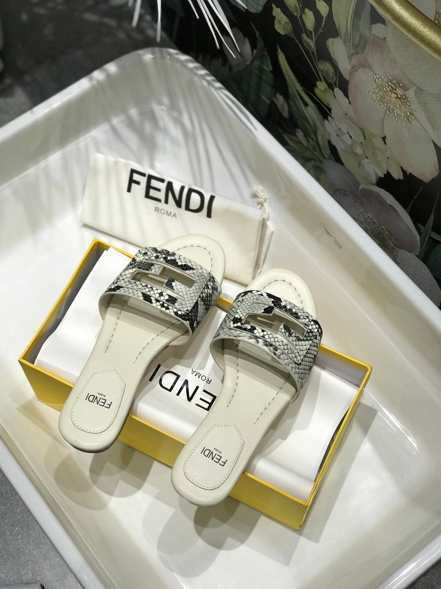 Luxury Shoes - FED - 063