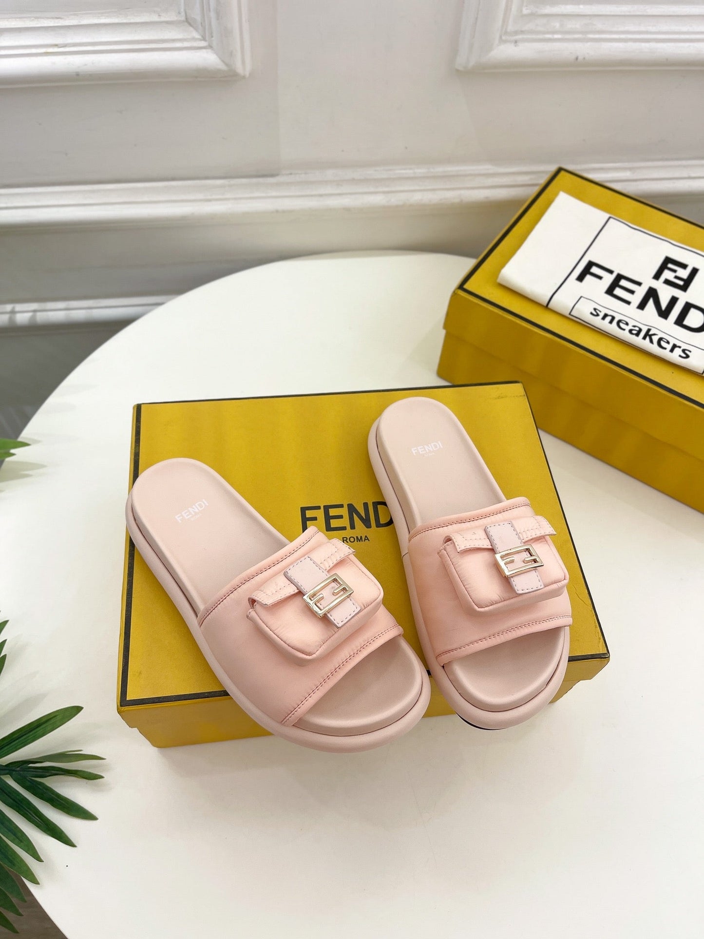 Luxury Shoes - FED - 066