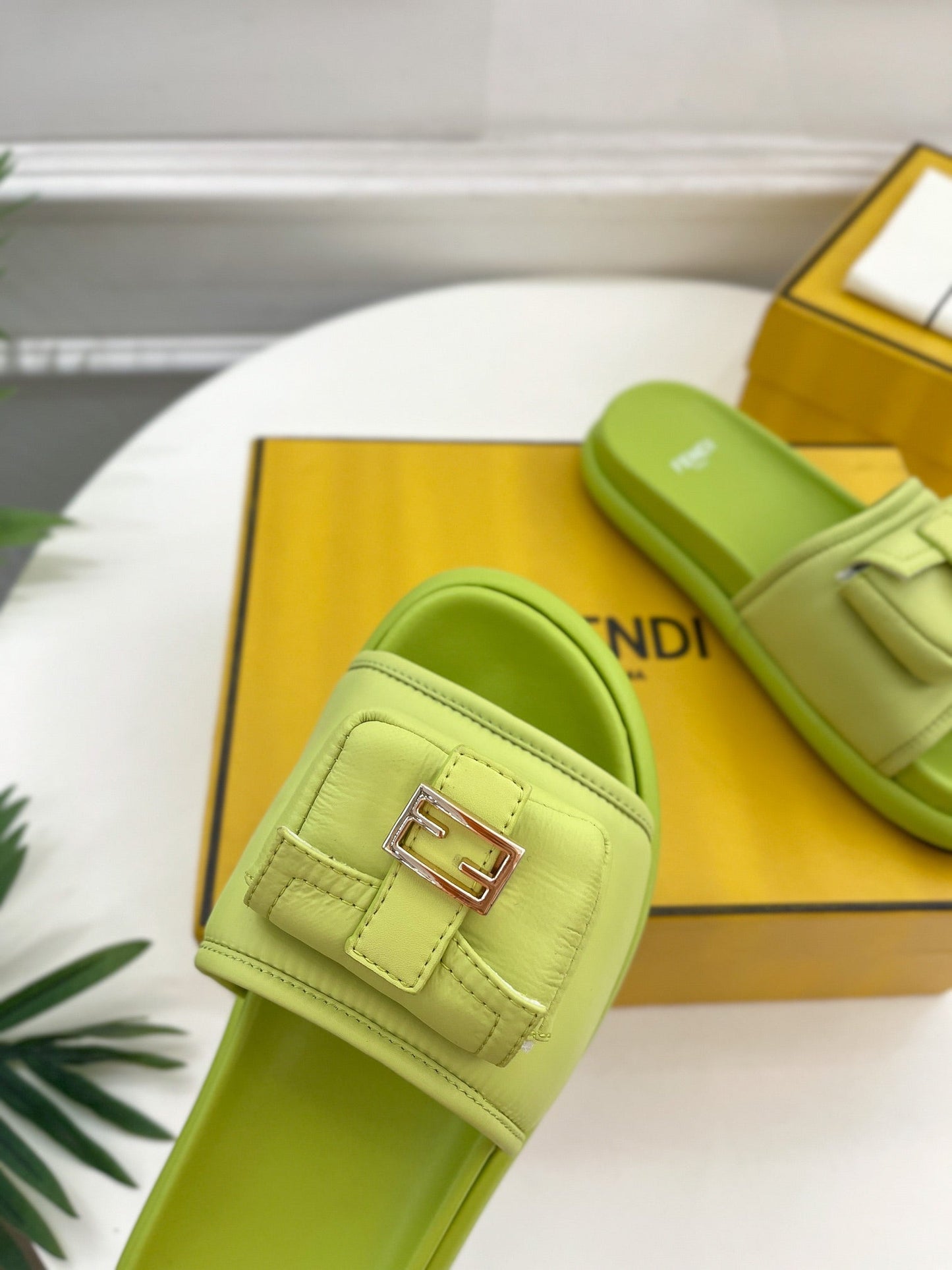 Luxury Shoes - FED - 068