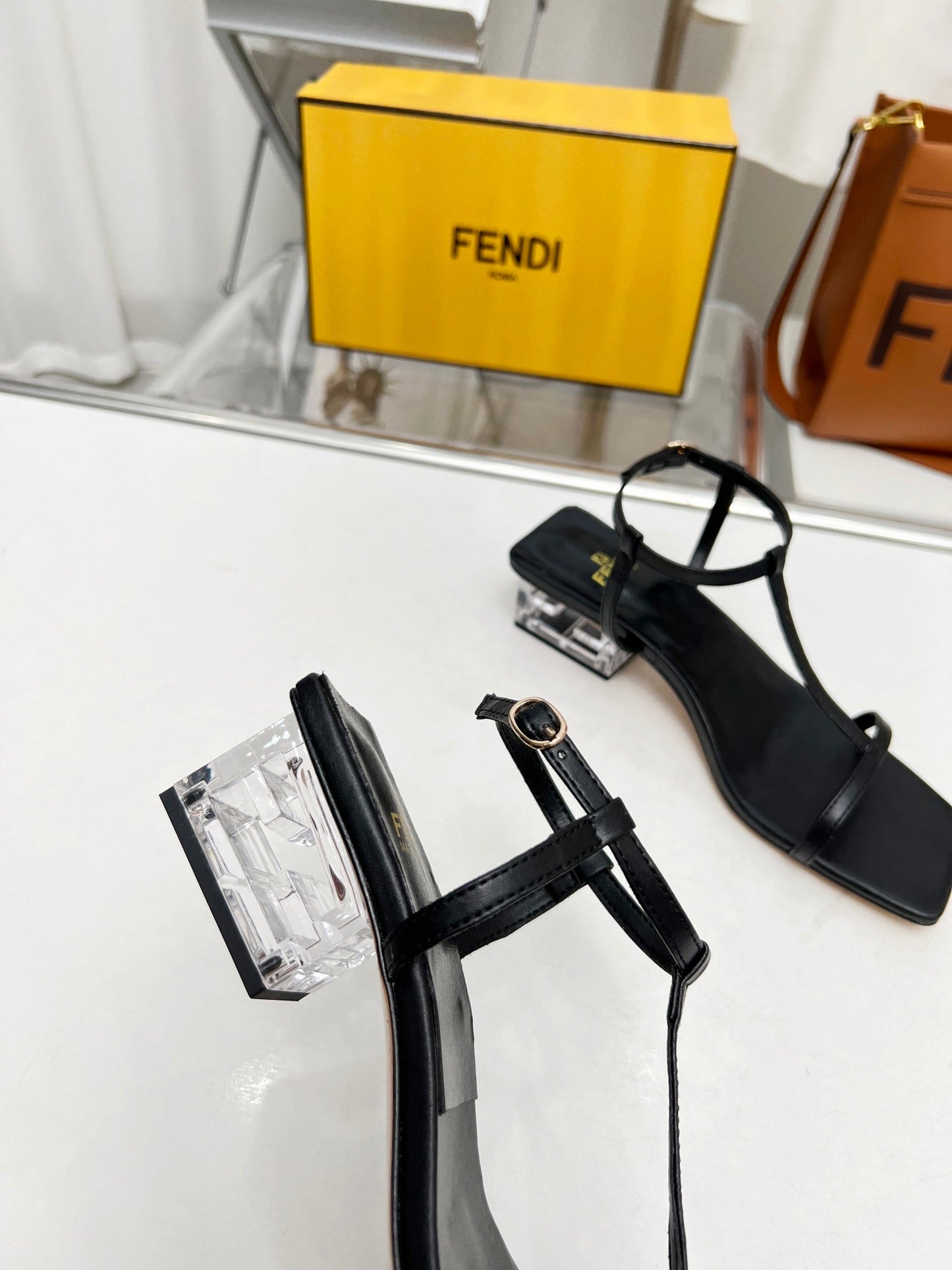 Luxury Shoes - FED - 052