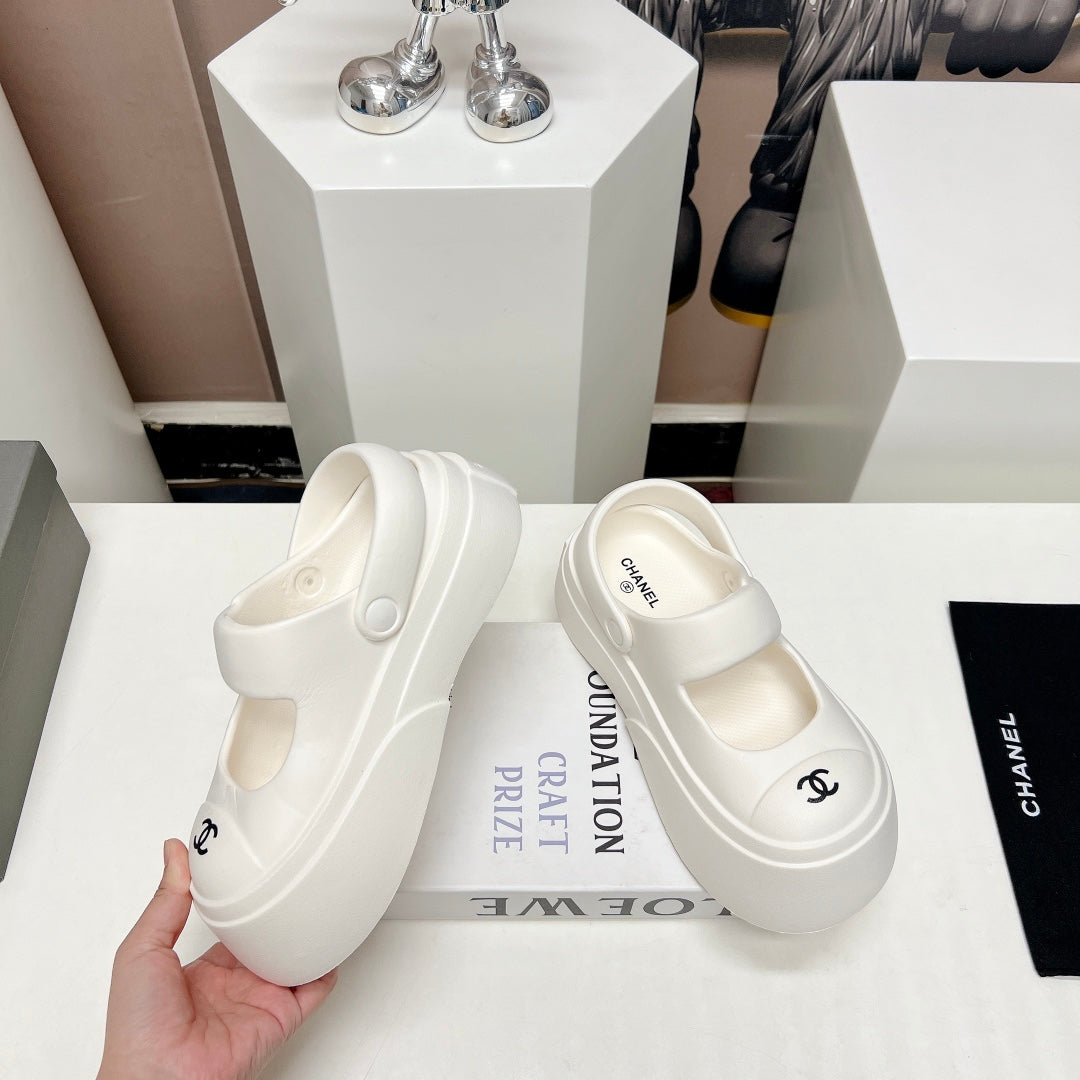 Luxury Shoes Sandals - CHL - 010