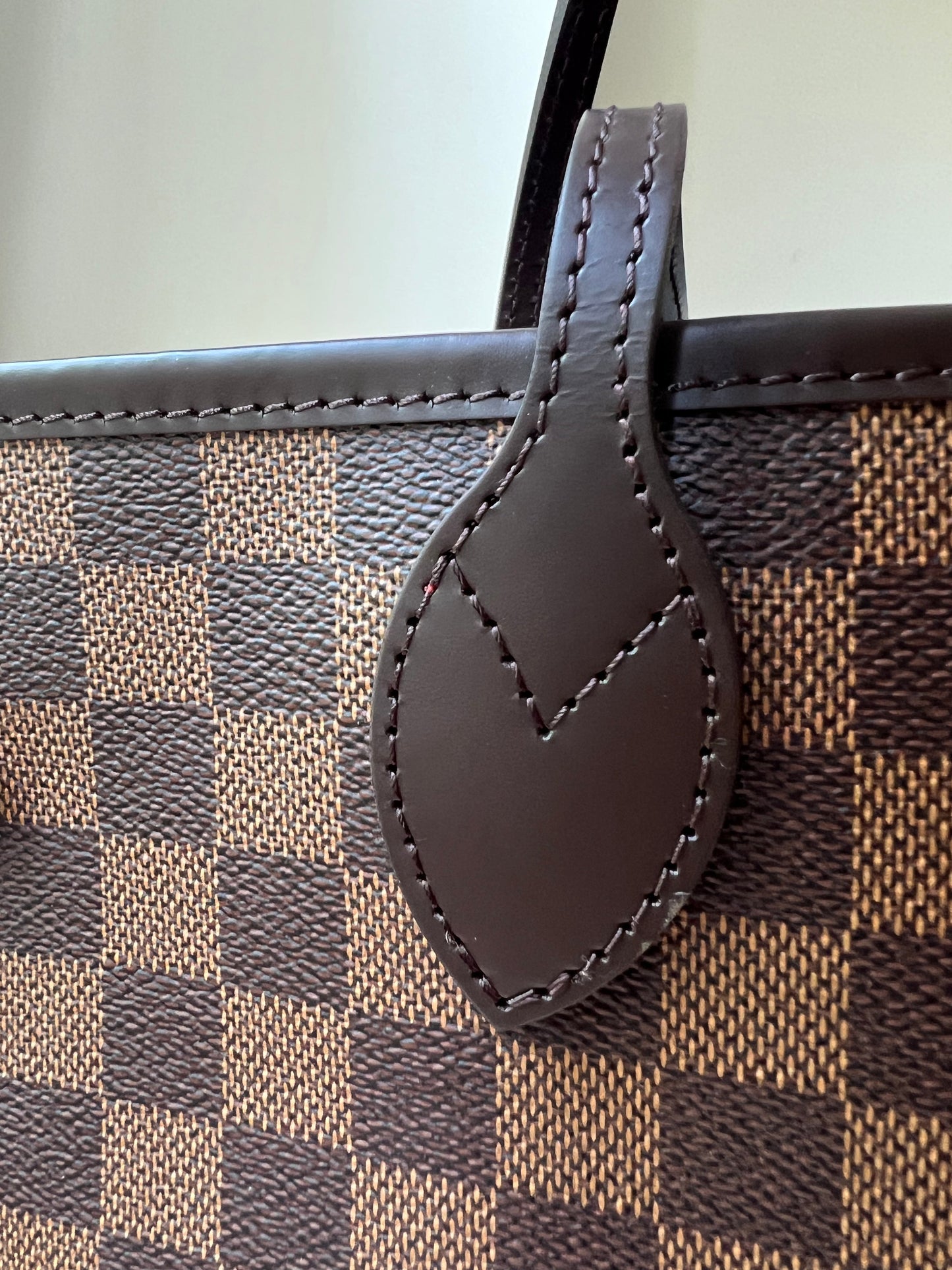 Louis Vuitton Neverfull MM Damier Ebene Cherry Interior (RRP £1,410)