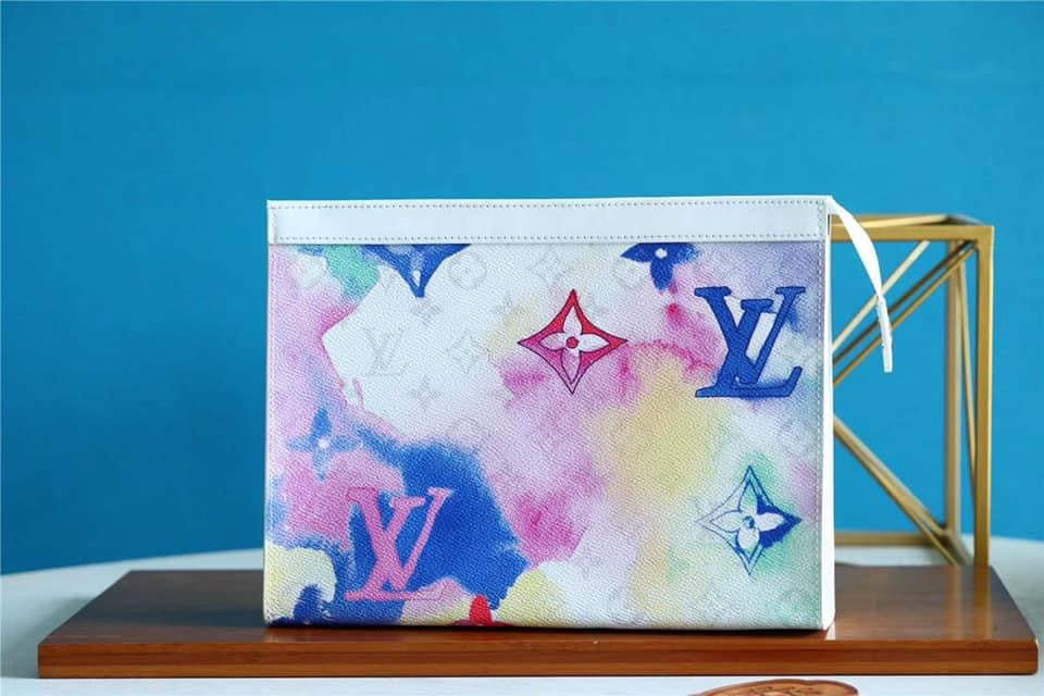 Louis Vuitton Pochette Voyage