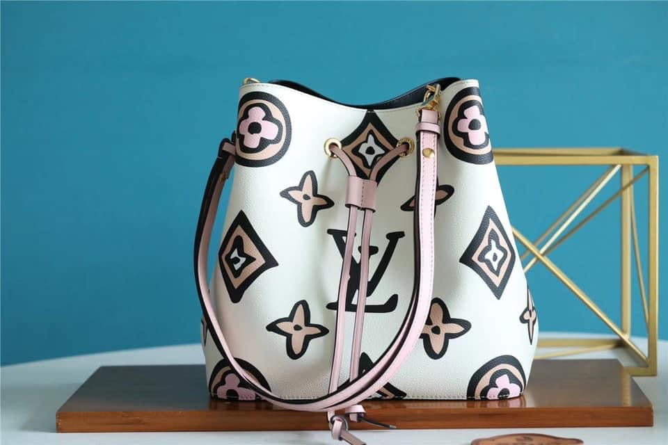 Louis Vuitton NeoNeo MM Bag