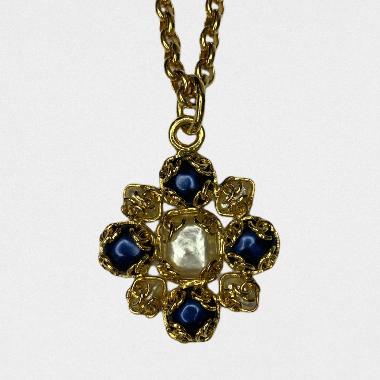 Chanel Gripoix necklace - 1980s