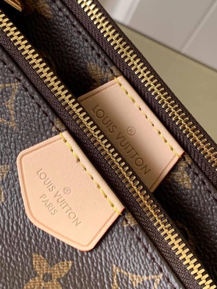 Louis Vuitton Multi Pochette Accessories