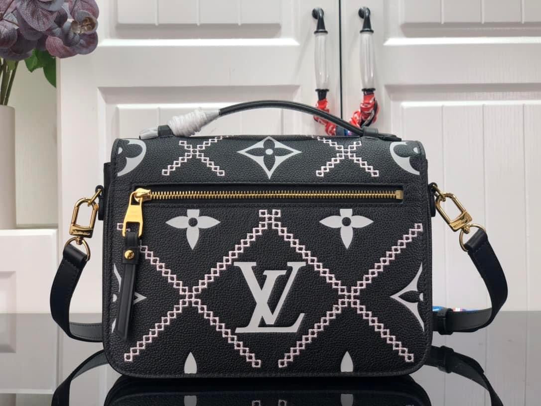 Louis Vuitton Pochette Metis Bag