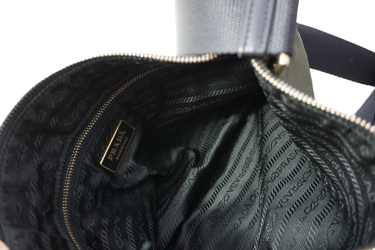 Prada ArmygrÃƒÆ’Ã‚Â¸n Crossbody