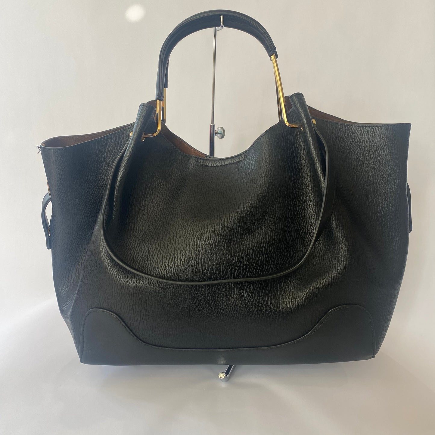 SANDRA ROBERTS SQUARED Leather Black Shoulder Bag