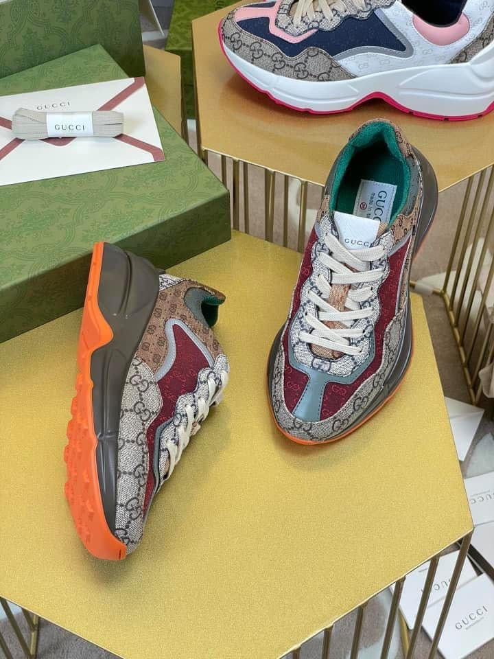 Gucci rhyton  gg sneaker