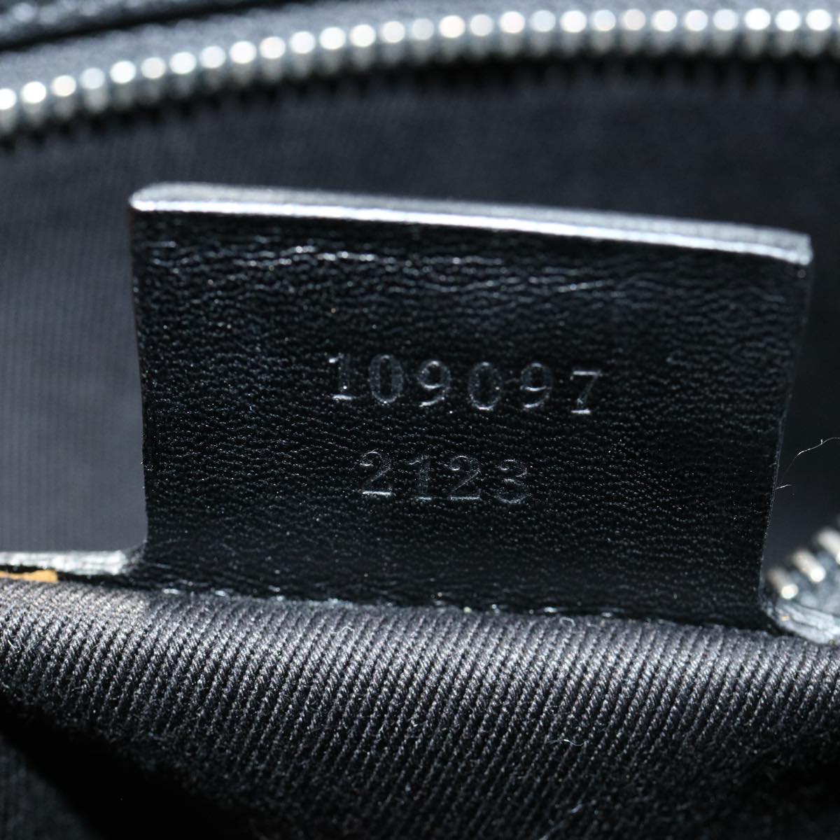 GUCCI GG Canvas Shoulder Bag Black 1090972128 ki2297