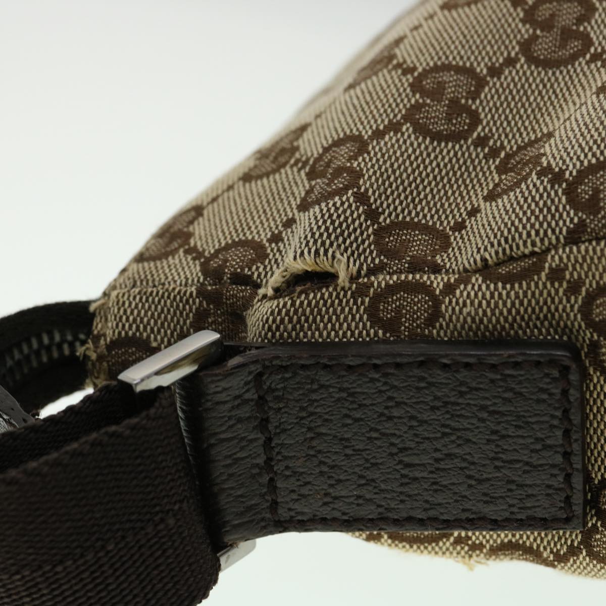 GUCCI GG Canvas Shoulder Bag Beige ki2371