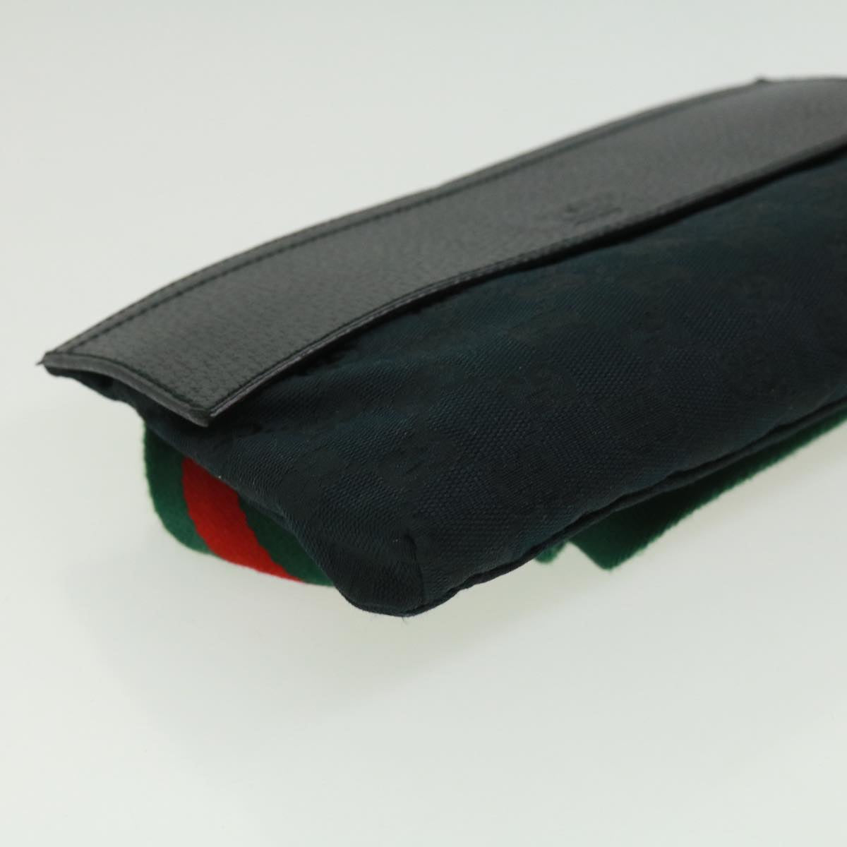 GUCCI GG Canvas Shoulder Bag Black ki2481