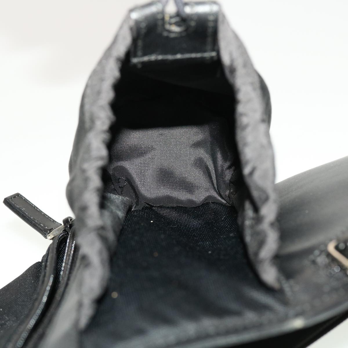 GUCCI Waist Bag Nylon Leather Black ki2883