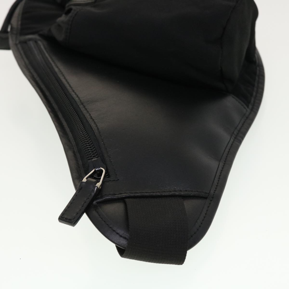 GUCCI Waist Bag Nylon Leather Black ki2883
