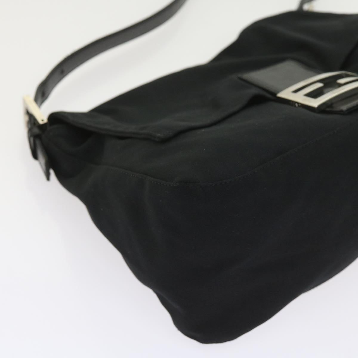 FENDI Mamma Baguette Shoulder Bag Nylon Black ki3586