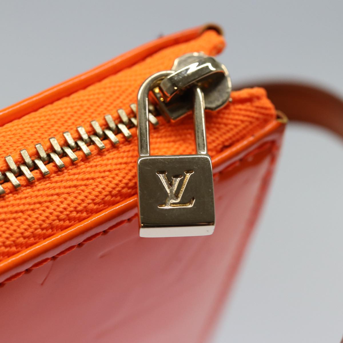 LOUIS VUITTON Vernis Fluo Lexington Accessory Pouch Orange M91907 LV ki4354