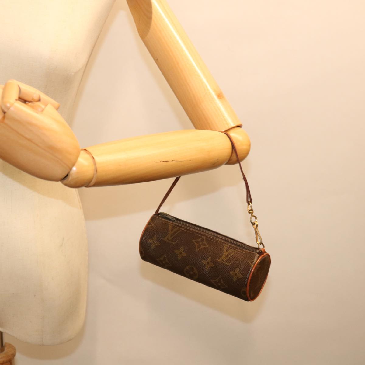 LOUIS VUITTON Monogram Papillon Pouch LV ki4357