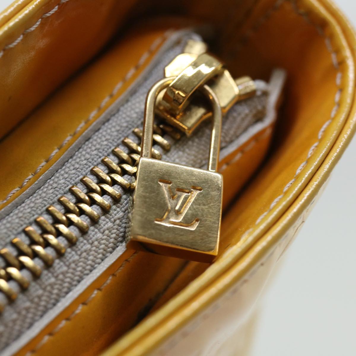 LOUIS VUITTON Monogram Vernis Houston Hand Bag Gris M91053 LV ki4372