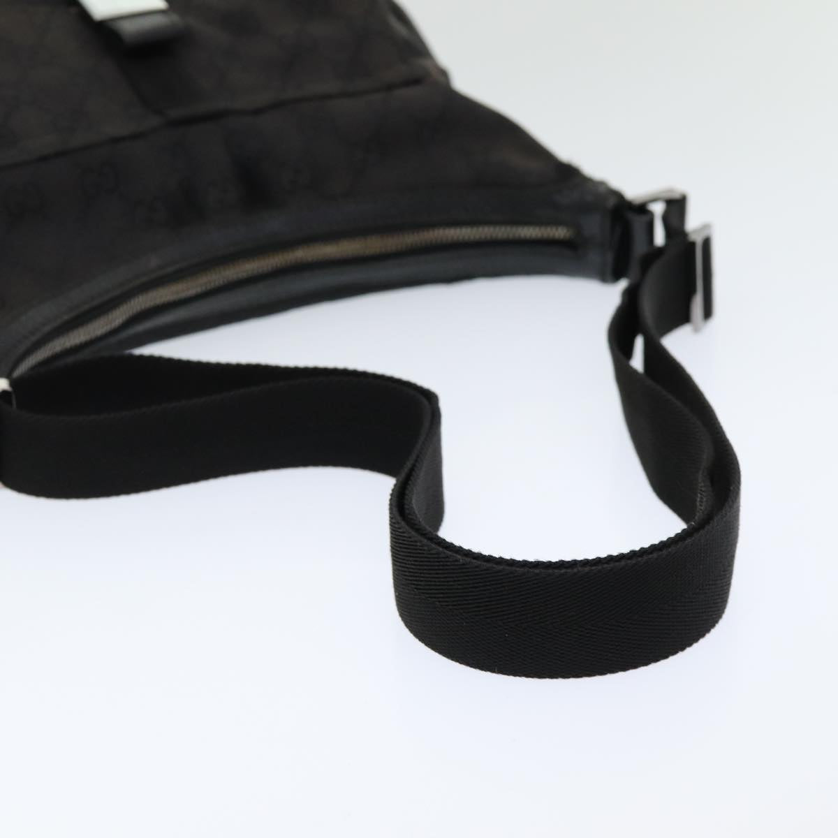 GUCCI GG Canvas Shoulder Bag Black 131211 ki4683