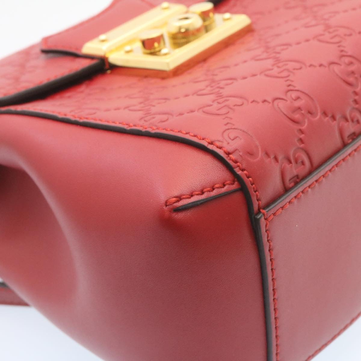 GUCCI Guccissima GG Padlock Backpack Leather Red knn037