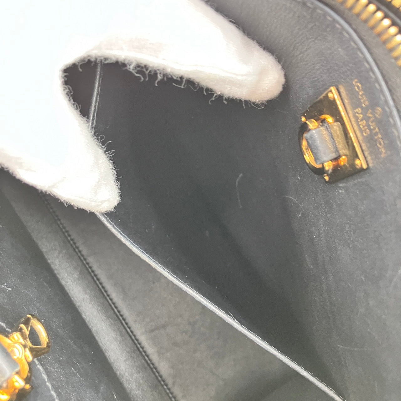 LOUIS VUITTON city steamer