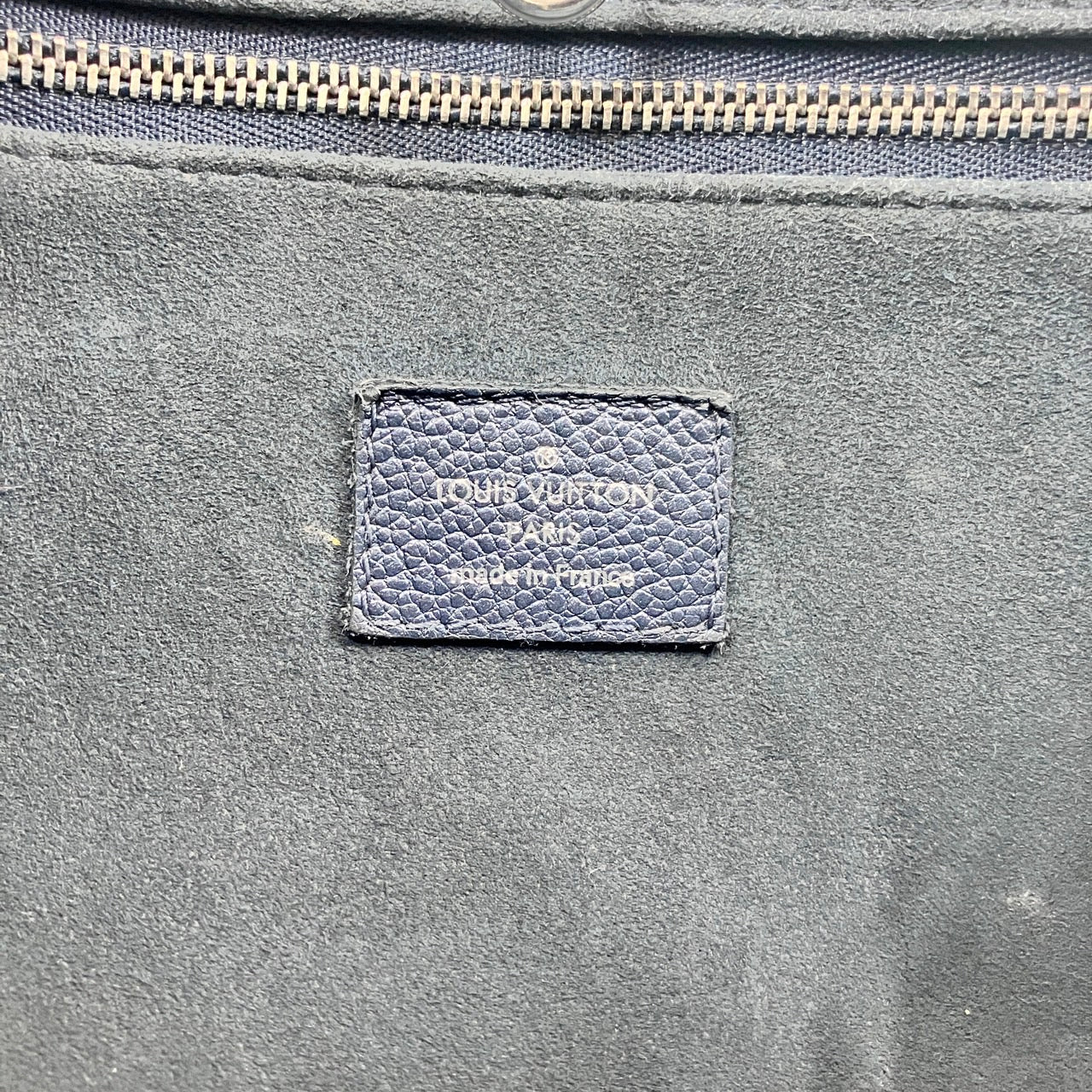 LOUIS VUITTON Empreinte On the Go RFID