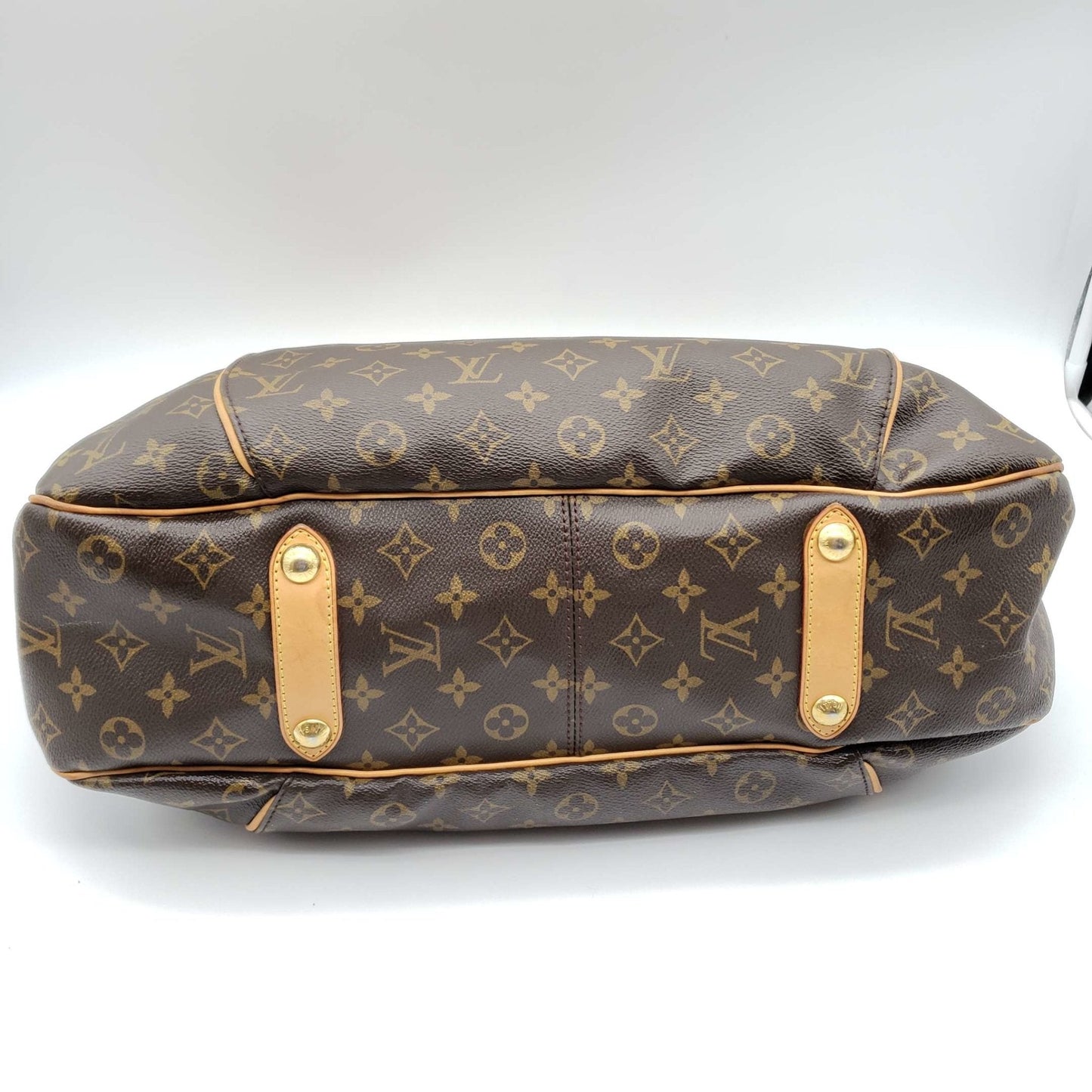 Louis Vuitton Galliera GM Monogram Hobo Bag