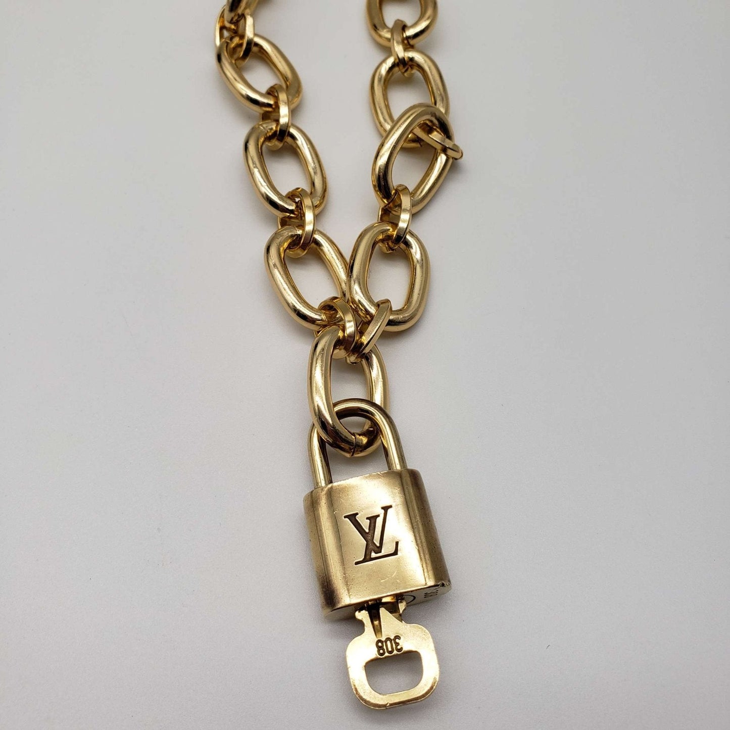 100%  Louis Vuitton Lock and Key with Unbranded Chain Necklace