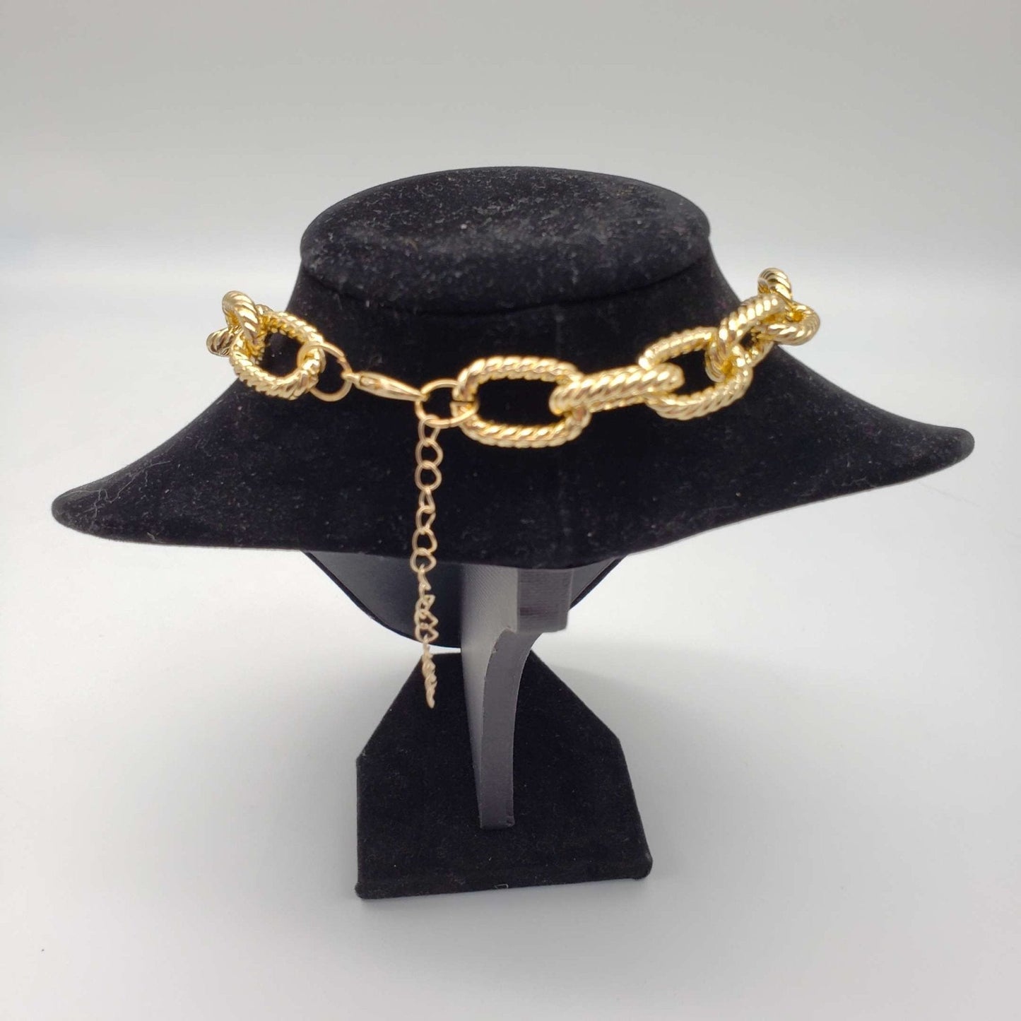 100%  Louis Vuitton Lock and Key with Unbranded Chain Necklace