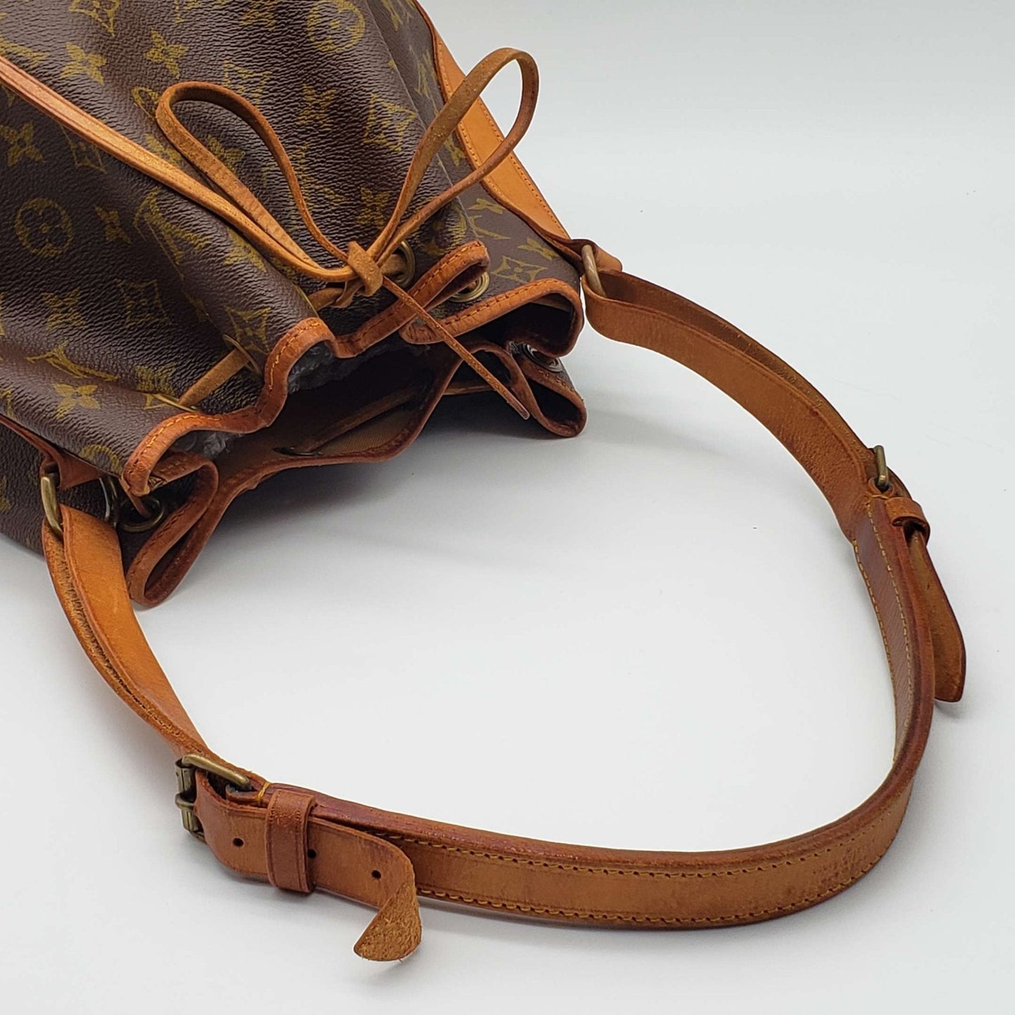 LOUIS VUITTON MONOGRAM PETIT NOE DRAWSTRING BAG