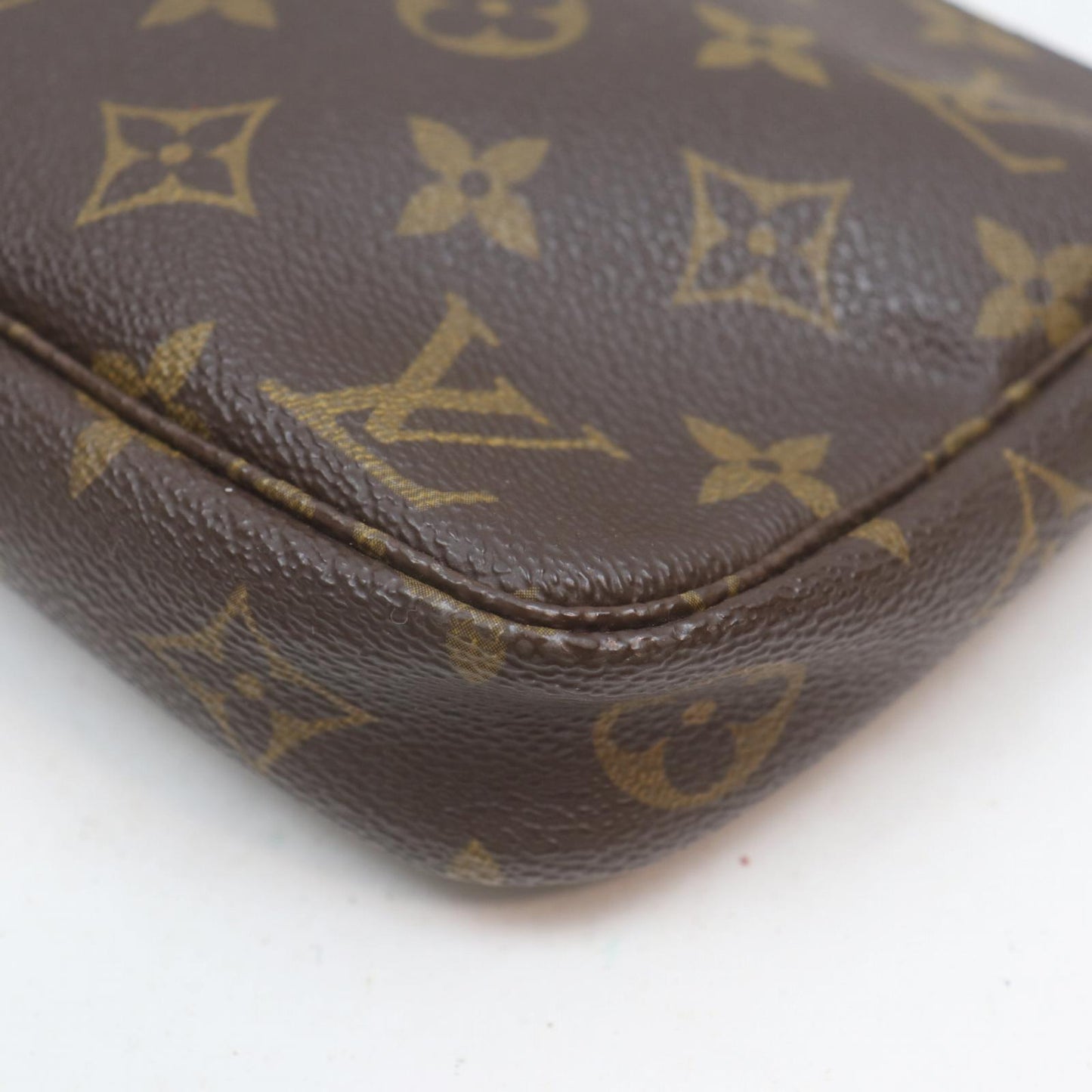Louis Vuitton Pochette Accessoires Monogram Bag