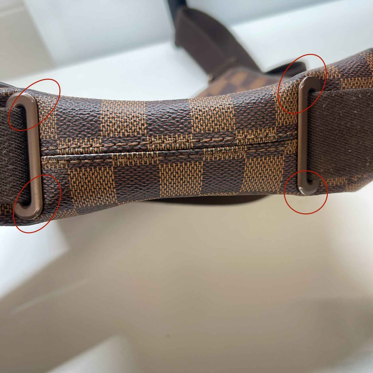 Men's Damier Ebene Brooklyn Pm Messenger Bag Brown