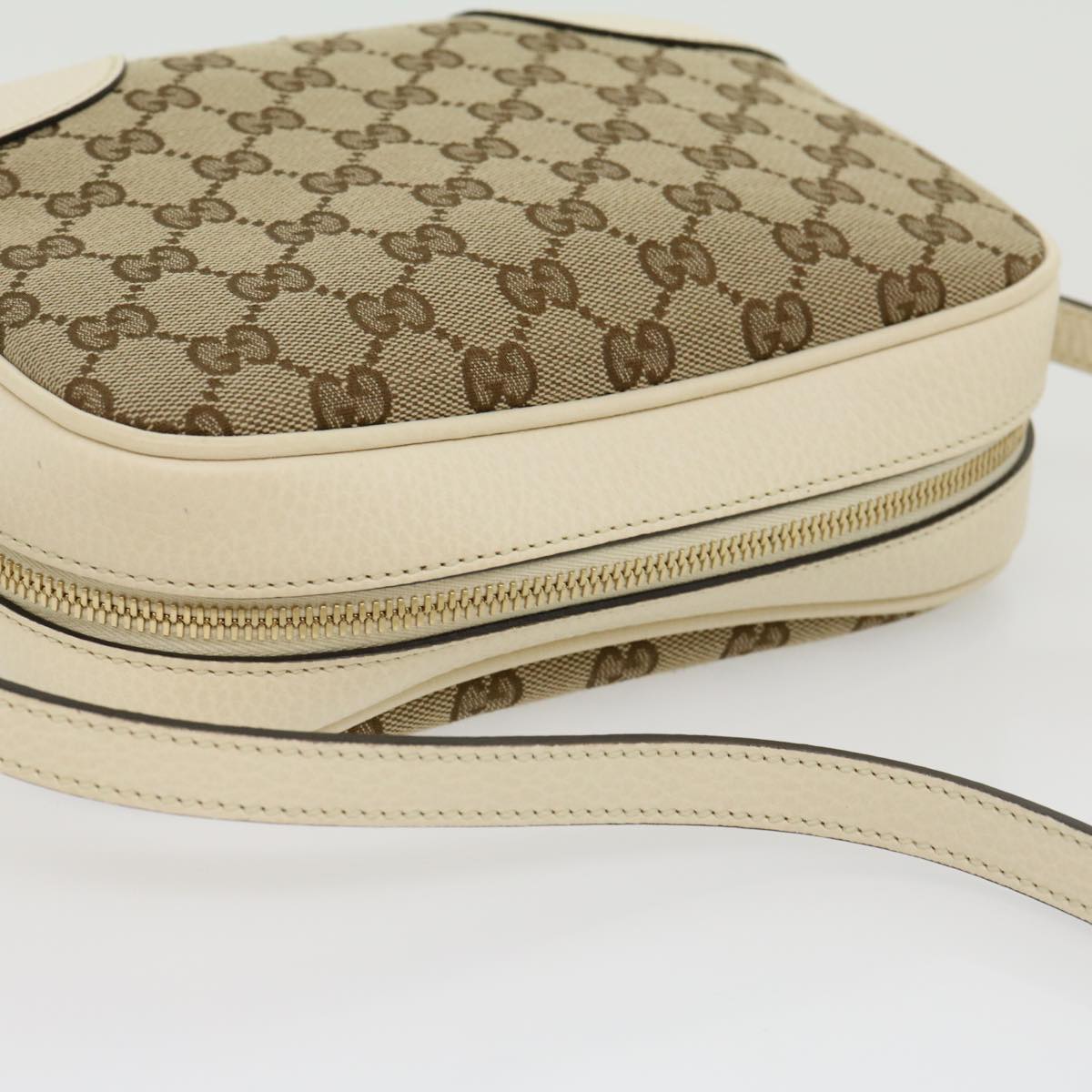 GUCCI GG Canvas Shoulder Bag Beige White lt557A
