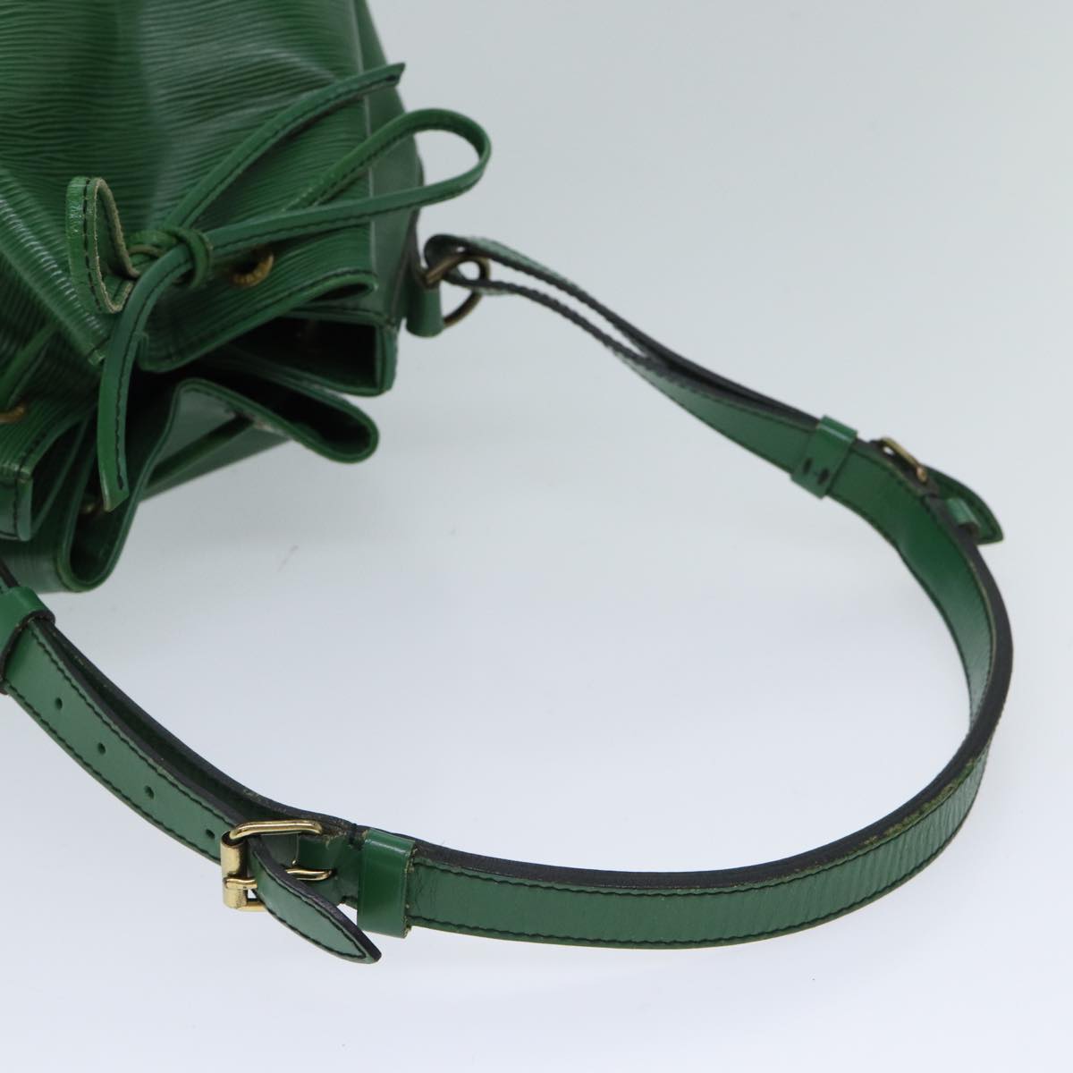 LOUIS VUITTON Epi Noe Shoulder Bag Green M44004 LV mr145